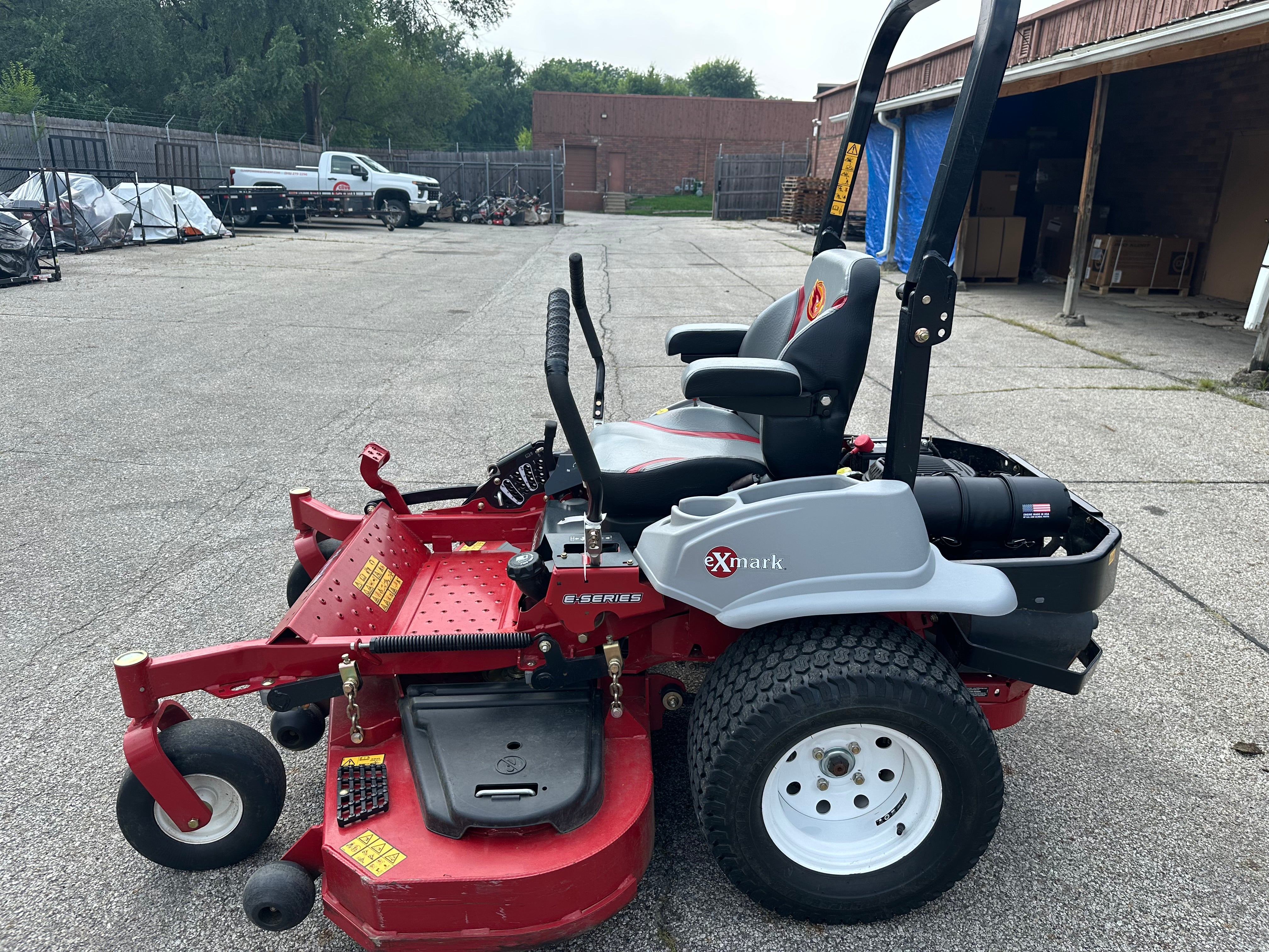 Lazer Z E-Series 25 HP* Koh EFI ECV740 w/60
