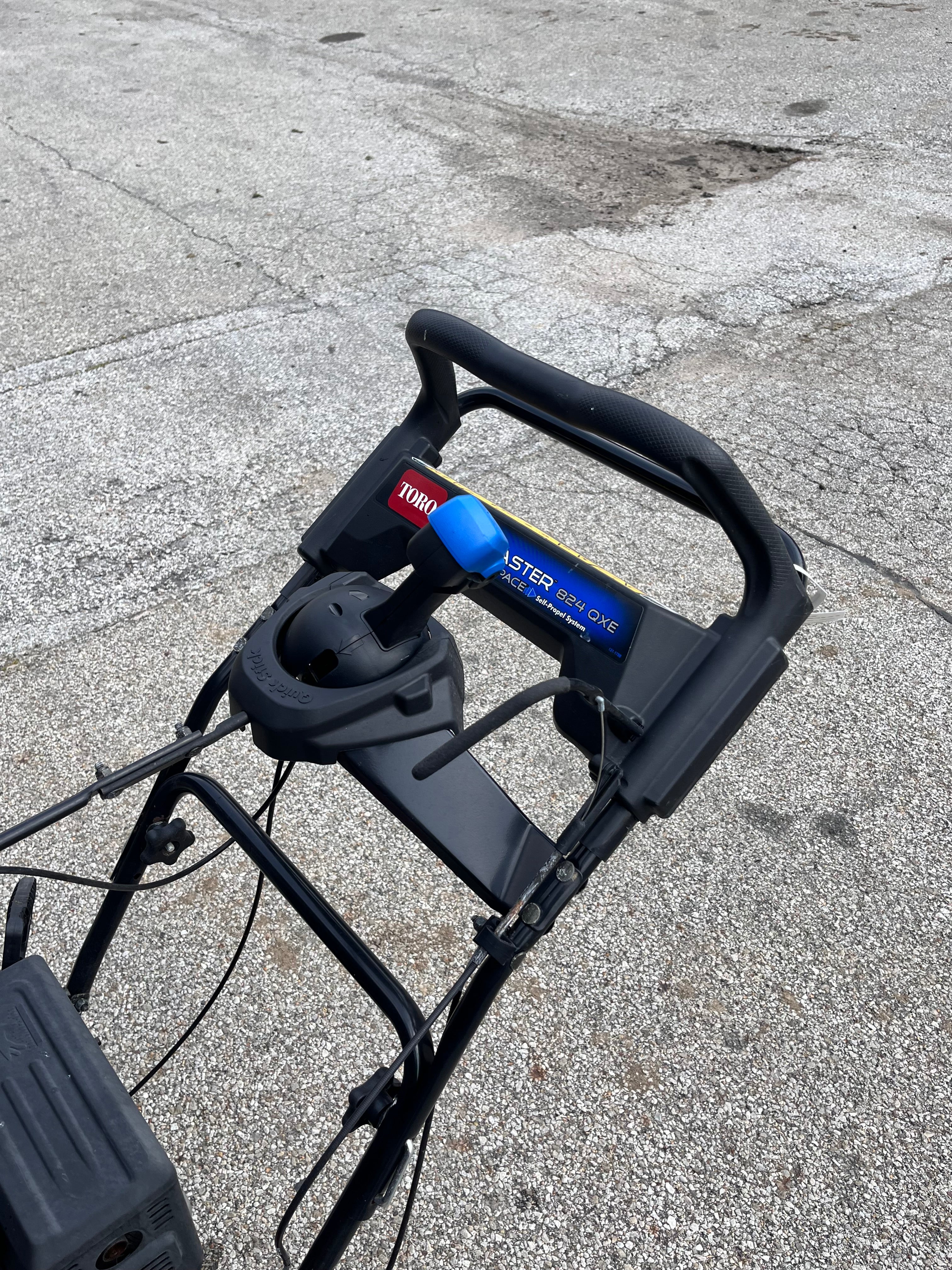 Toro 824 QXE 24” Snow Blower