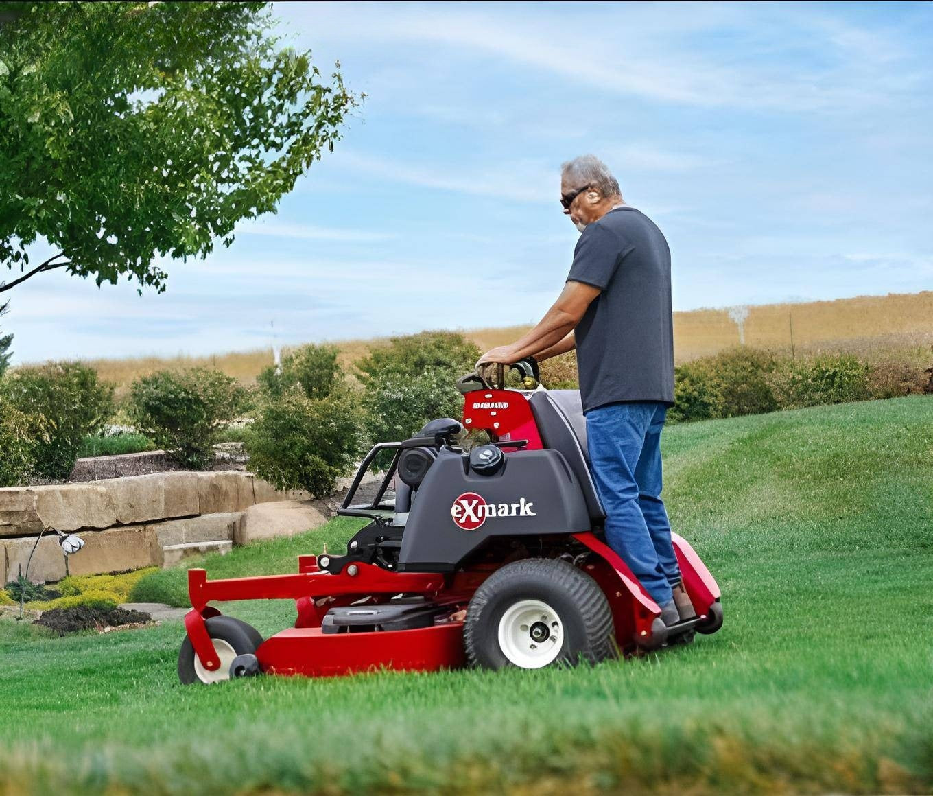 Exmark Vertex S-Series VXS740EKC52400 52 In. Stand-On Mower