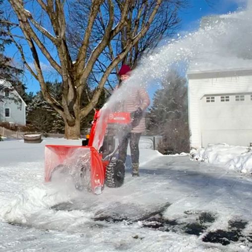 DR Pro 24B Snow Blower