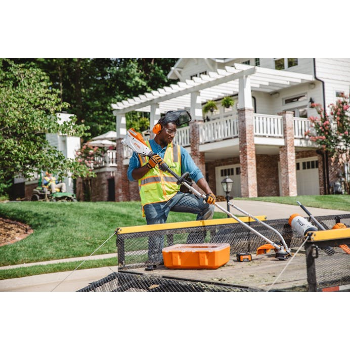 STIHL® KMA 135 R