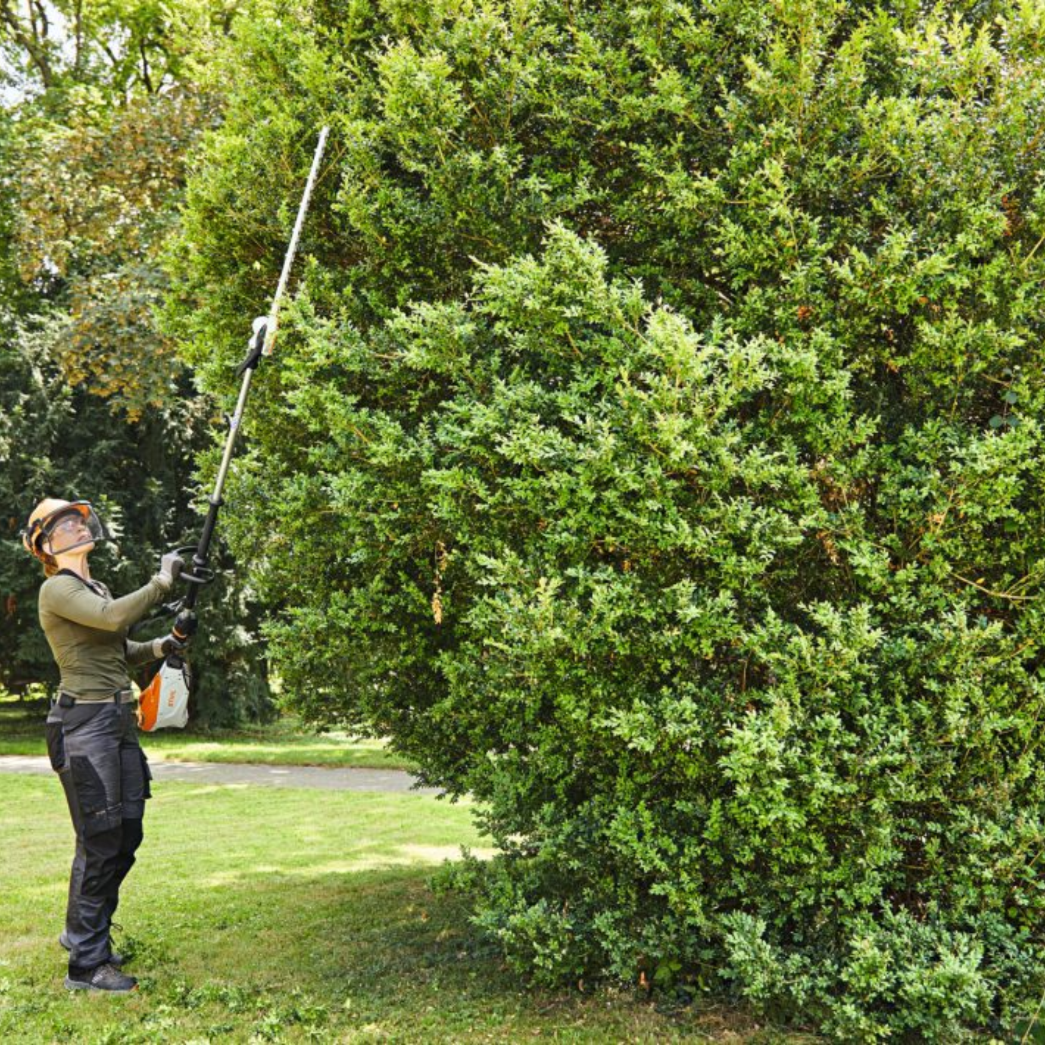 STIHL® HLA 135 Cordless Hedge Trimmer (HA042000003)