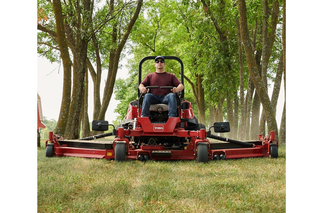 Toro 7500-D Series 144 in. (366 cm) 44 hp 1568cc Diesel Rear Discharge (72144)