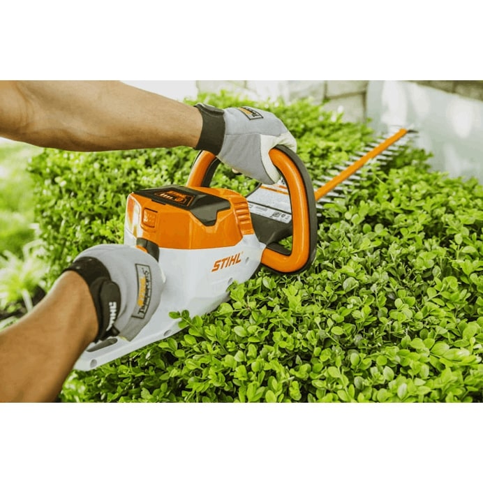STIHL® HSA 56 Cordless hedge trimmer, 450mm/18