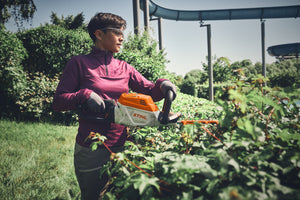 STIHL® HSA 140 Cordless Hedge Trimmer