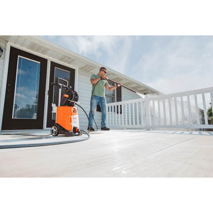 STIHL® RE 110 PLUS Pressure Washer Electric 2000 PSI 1.2 GPM