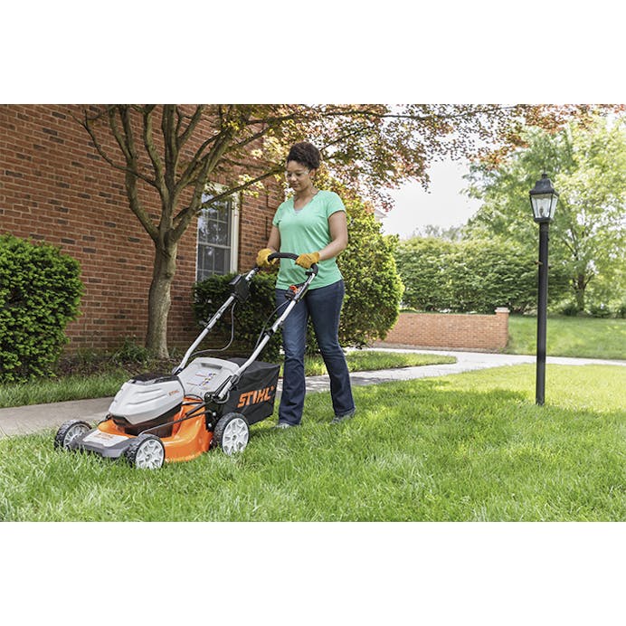 STIHL® RMA 460 V K Mower W/ Battery & Charger