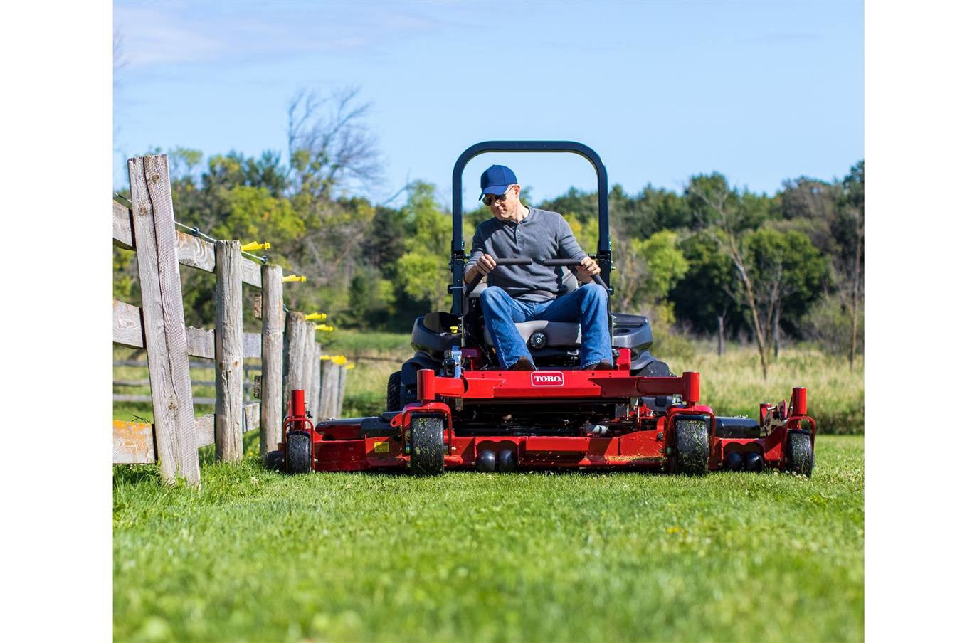 Toro 7500-G Series 96 in. (244 cm) 38 hp (74090)