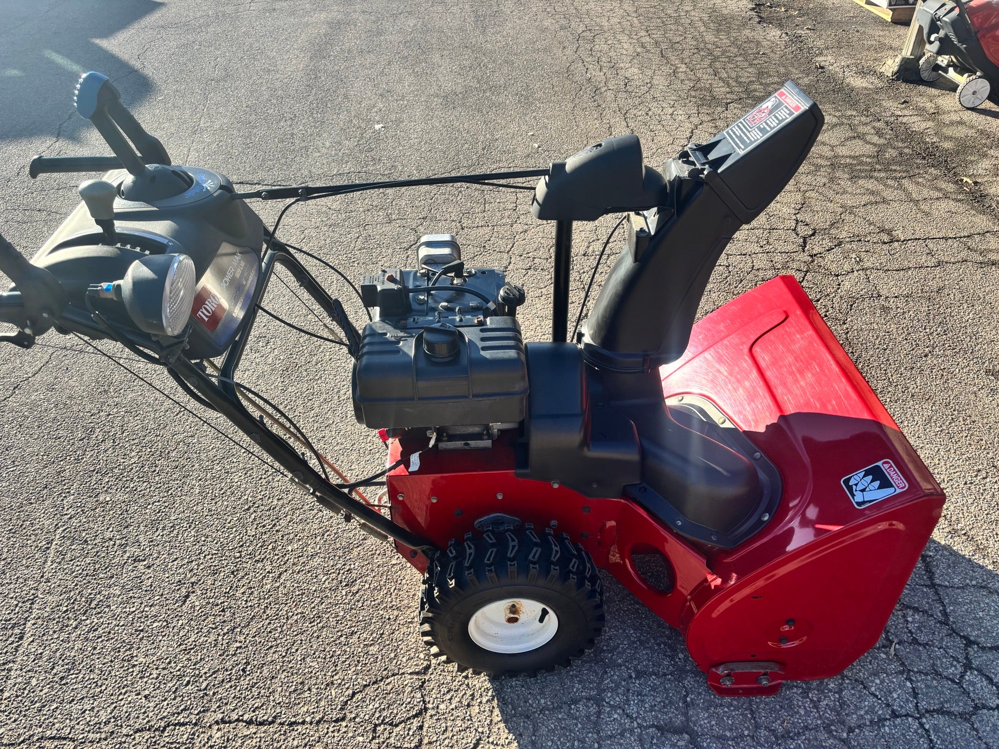 828LXE POWERMAX TS SNOWTHROWER