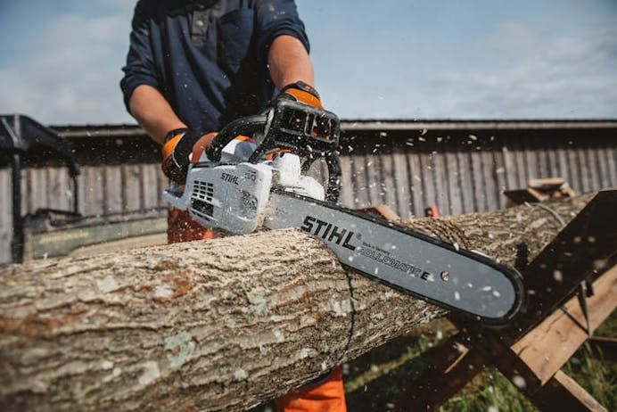 STIHL® MS 201 C-EM