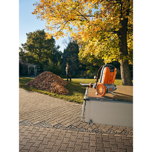 Stihl BGA 300 CORDLESS BLOWER BA030115902