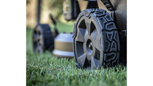 Toro 21 in. (53 cm) Super Recycler® w/Personal Pace® & SmartStow® Gas Lawn Mower (21565)