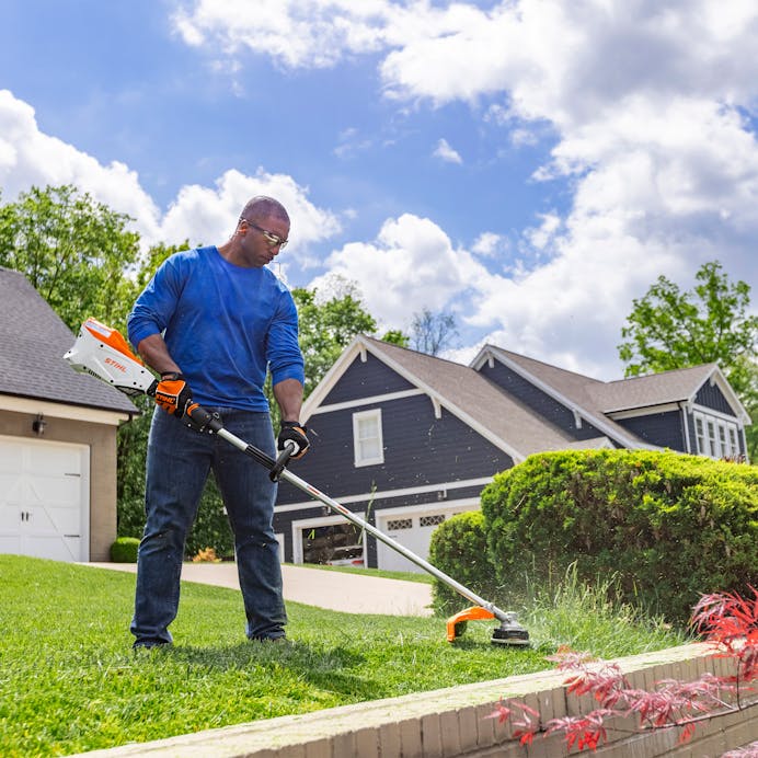 STIHL® FSA 135 R Cordless trimmer